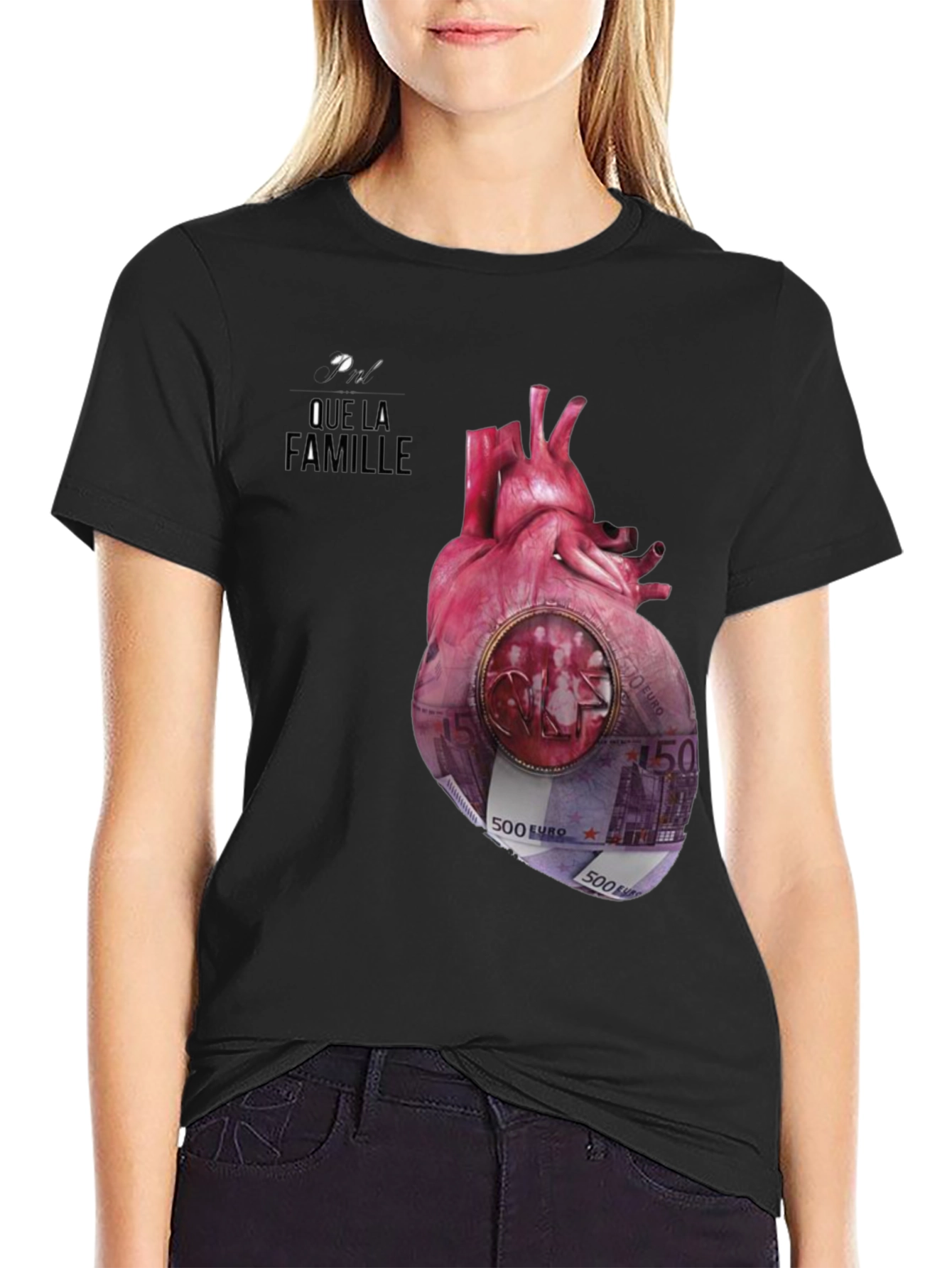 Unique Que La Famille Anatomical Heart Graphic Tee
