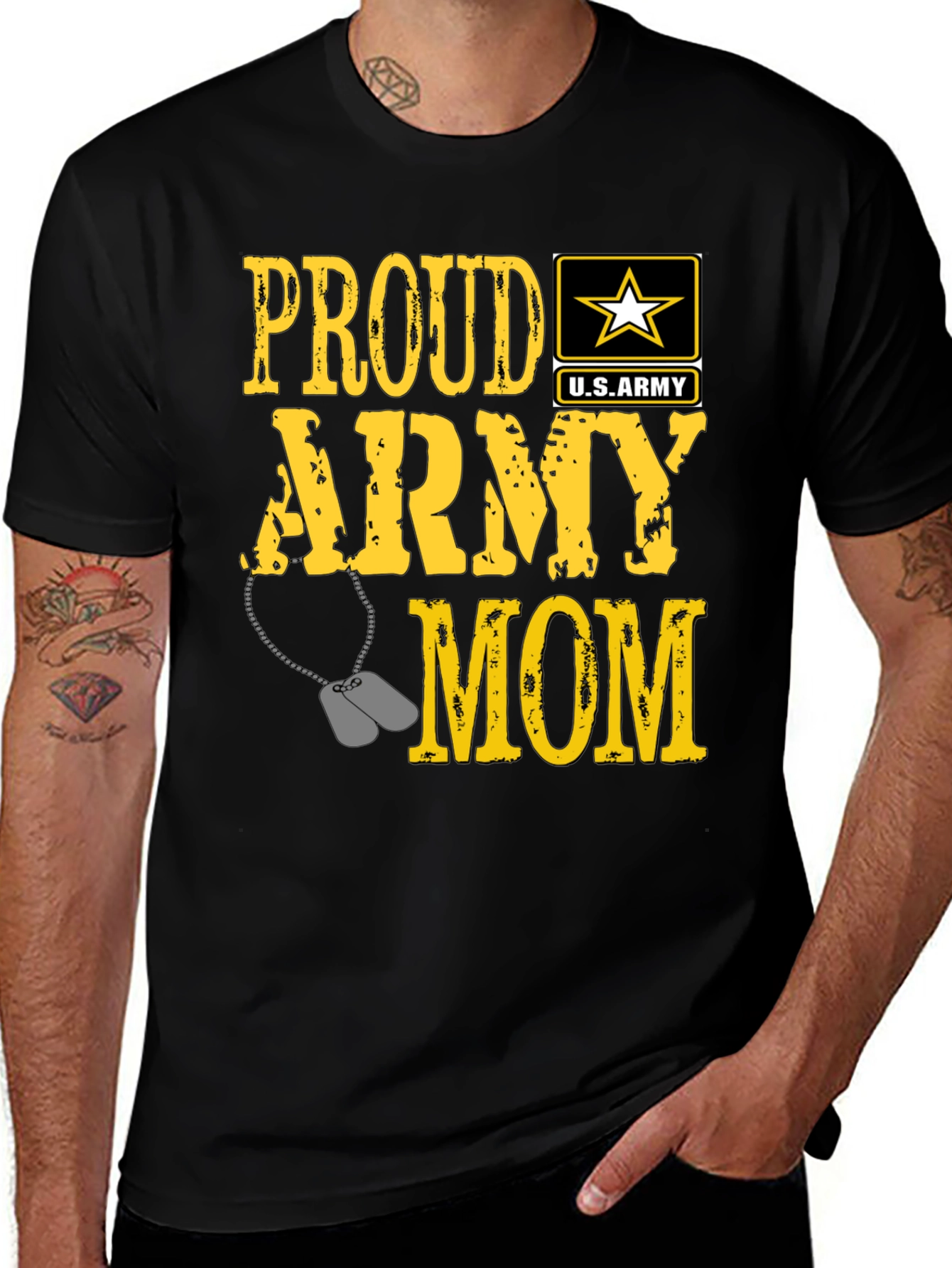 Proud Army Mom Graphic T-Shirt