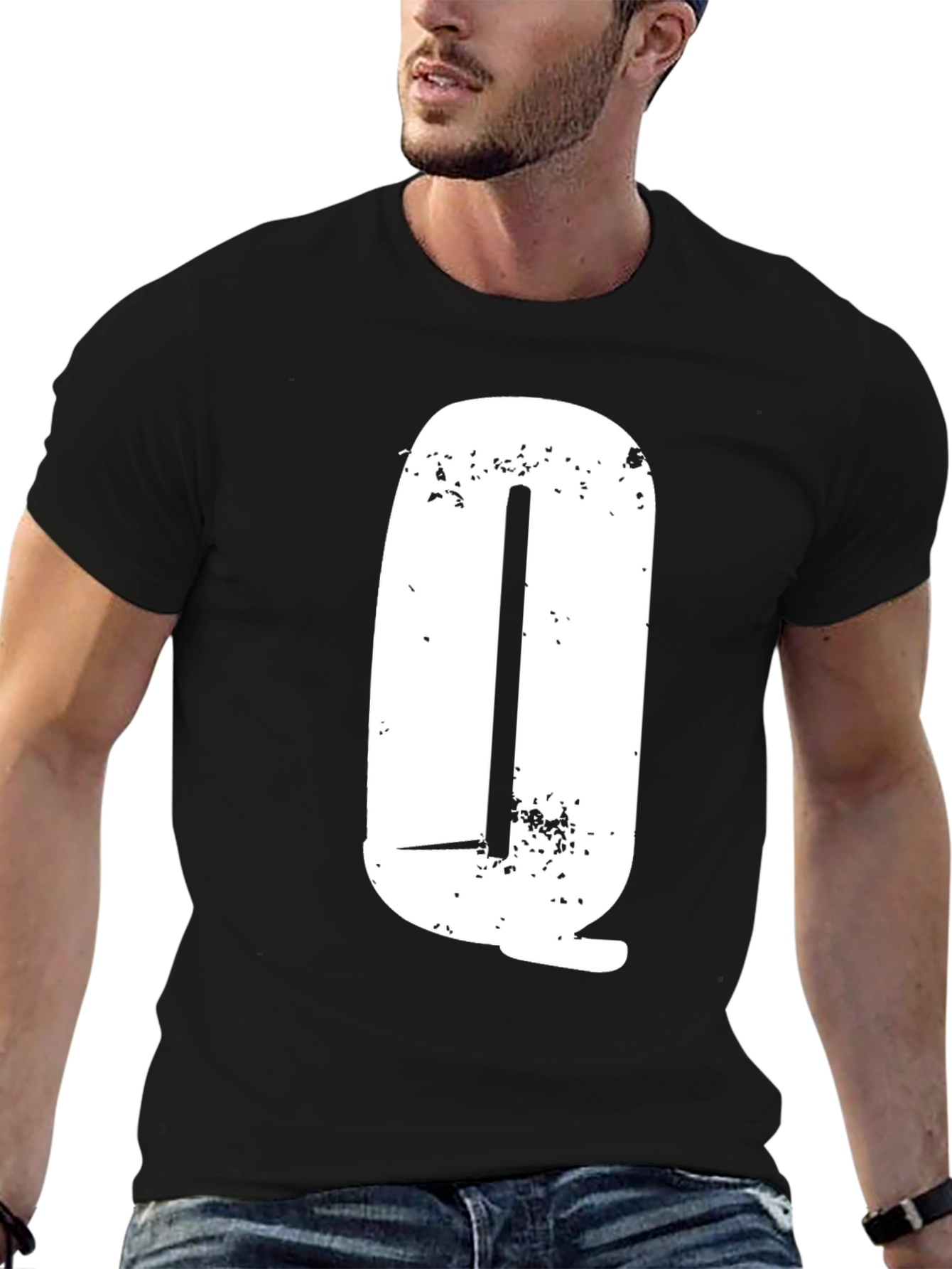 Distressed Letter Q Graphic T-Shirt