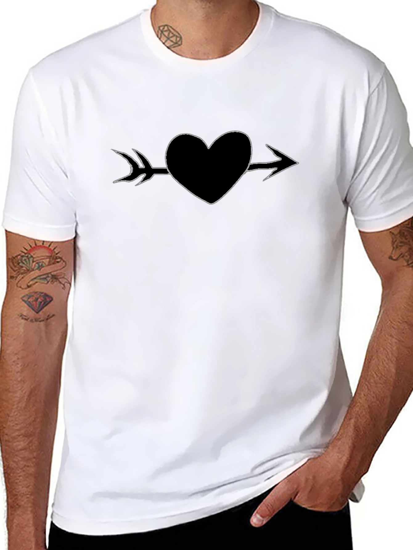 Heart Arrow Graphic Tee - Stylish Black T-Shirt