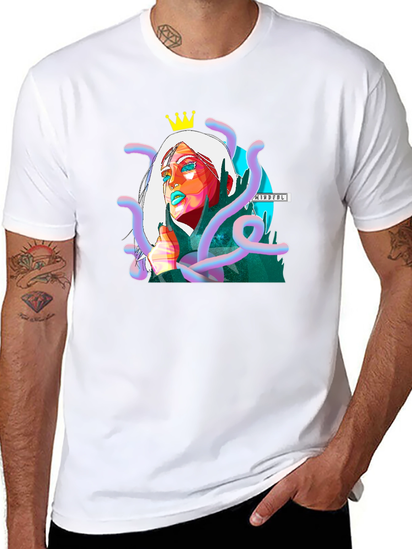Queen Graphic Tee - Stylish Comfort