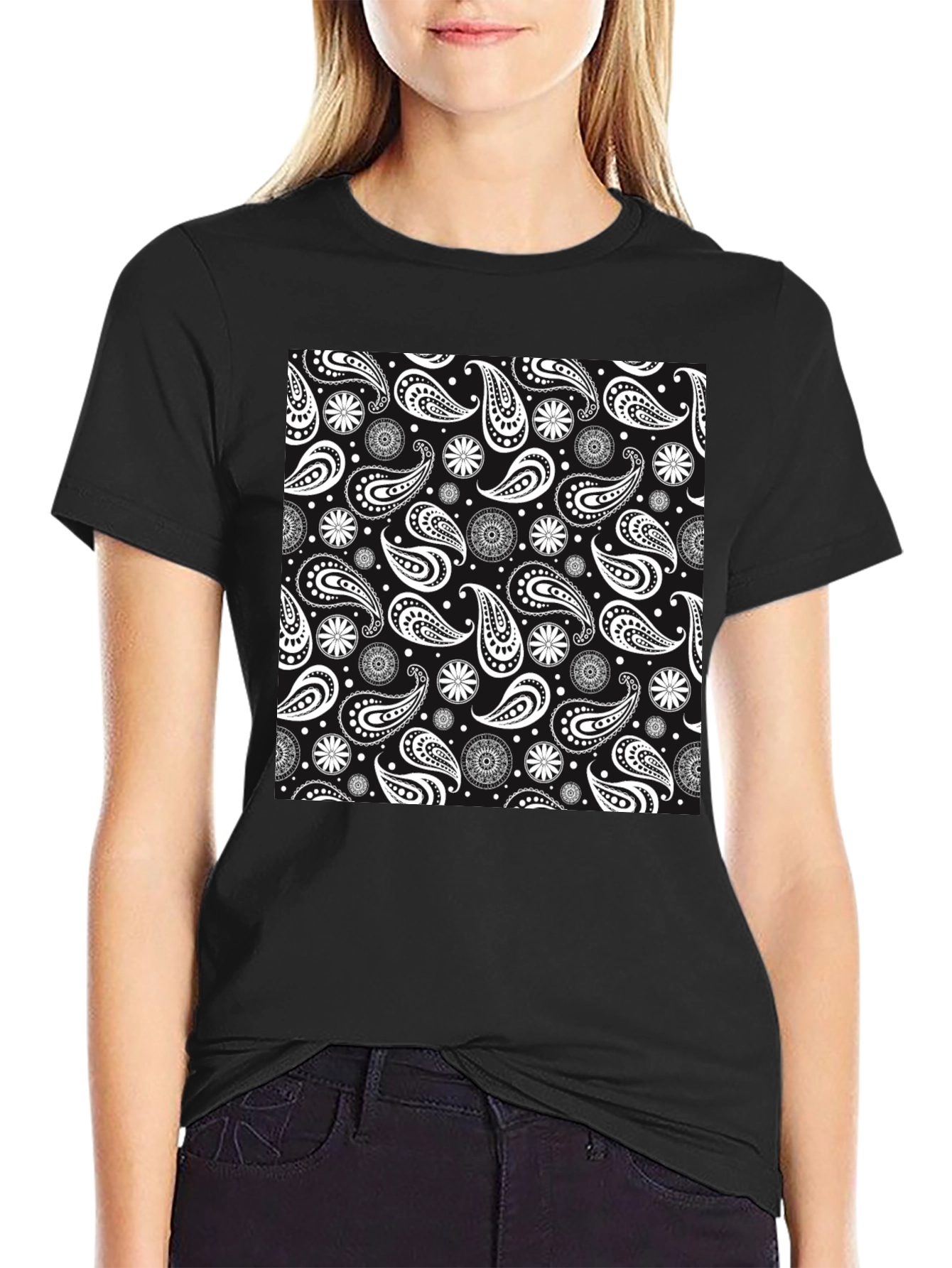 Black Paisley Pattern Graphic Tee - Stylish Casual Wear
