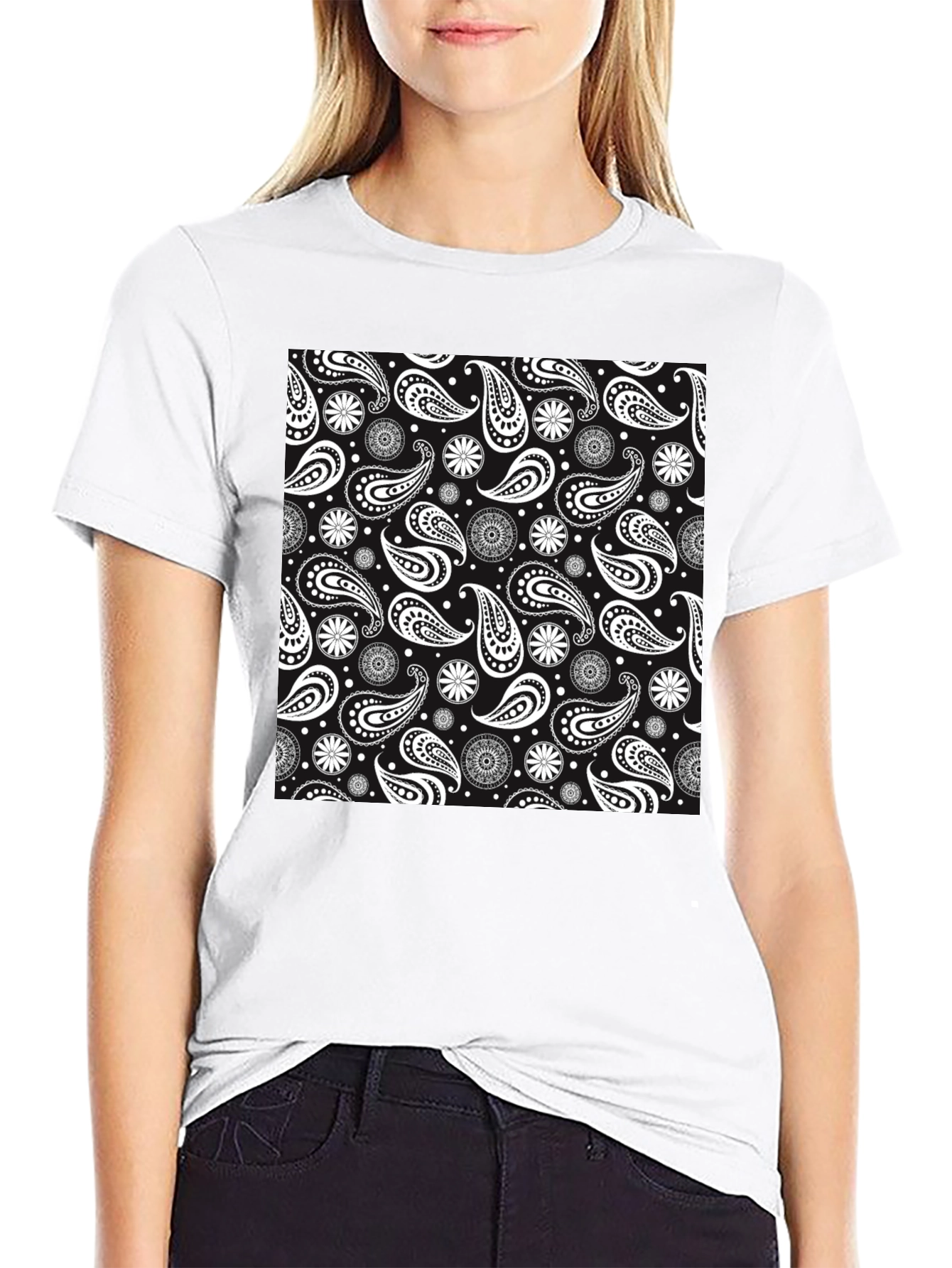 Black Paisley Pattern Graphic Tee - Stylish Casual Wear