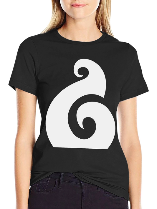 Hei Matau Black Tee