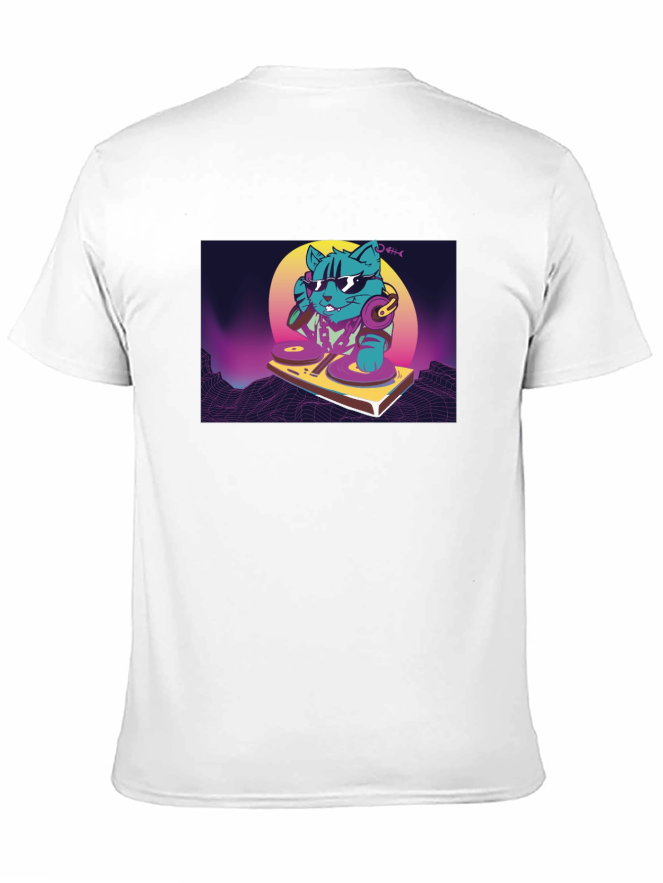 DJ Cat Graphic T-Shirt - Black Retro Style