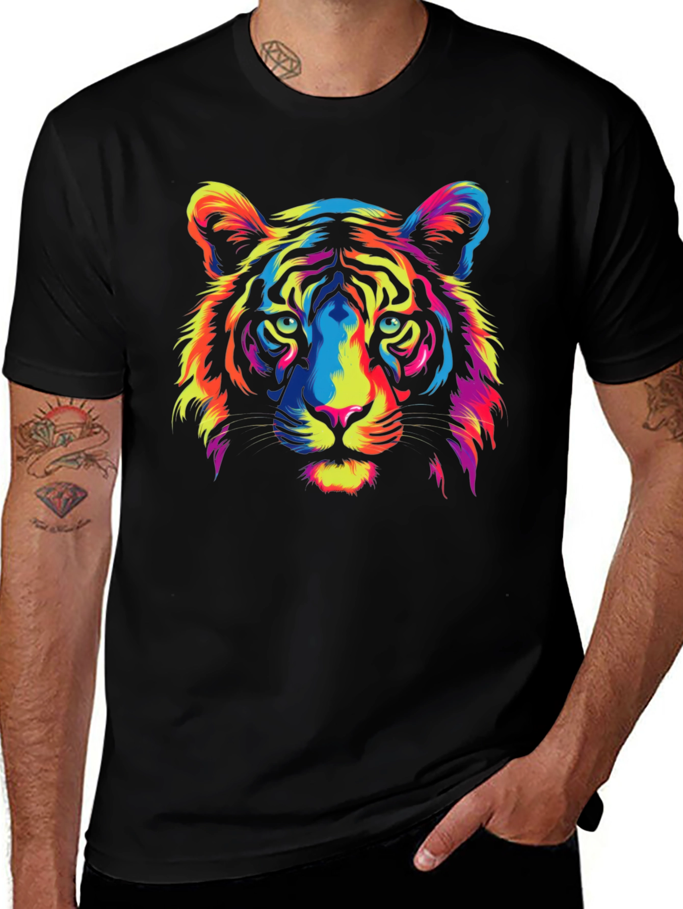 Vivid Tiger Graphic Tee - Black Cotton Crew Neck