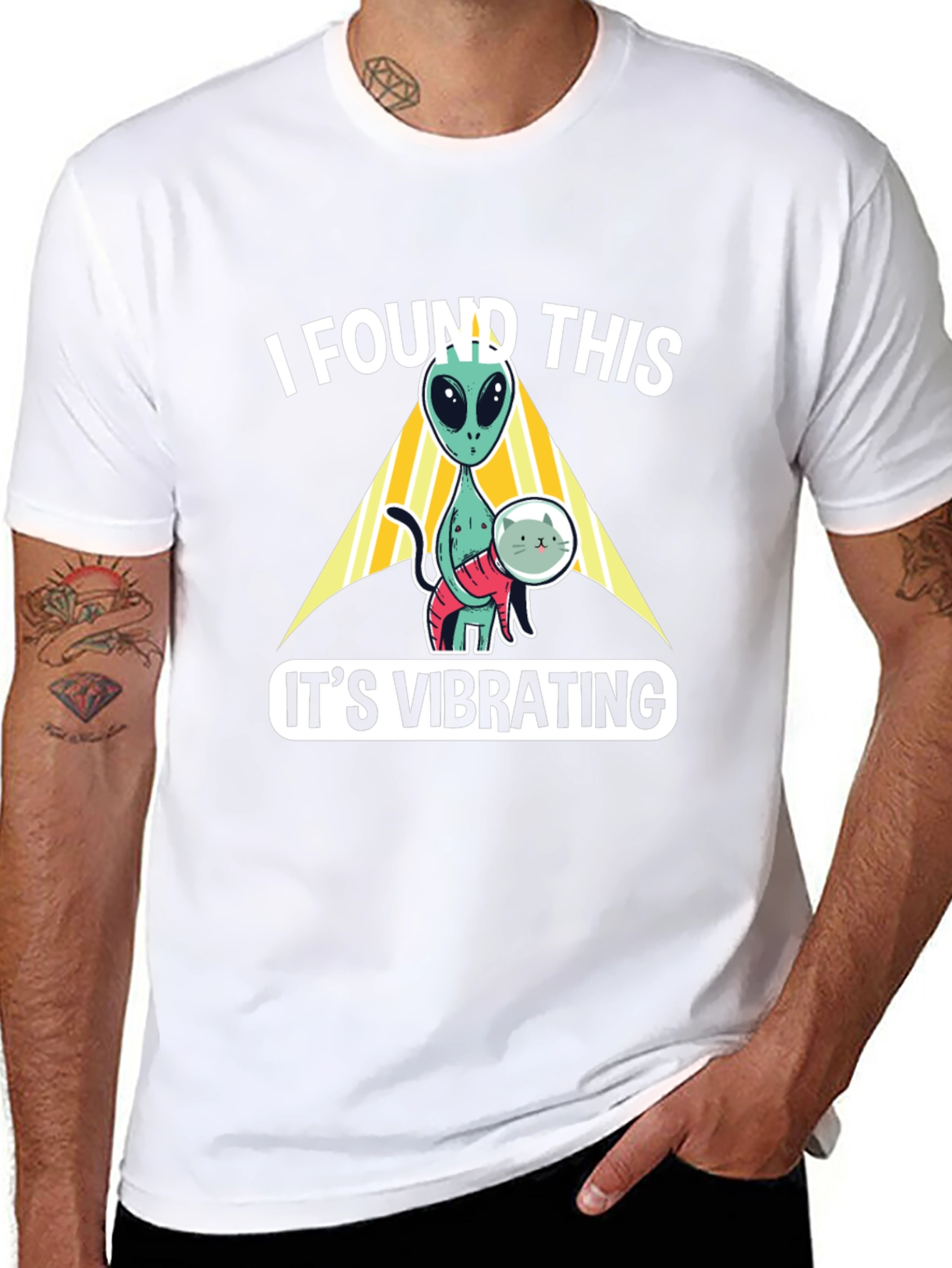 Alien Cat Vibrating Funny Graphic T-Shirt