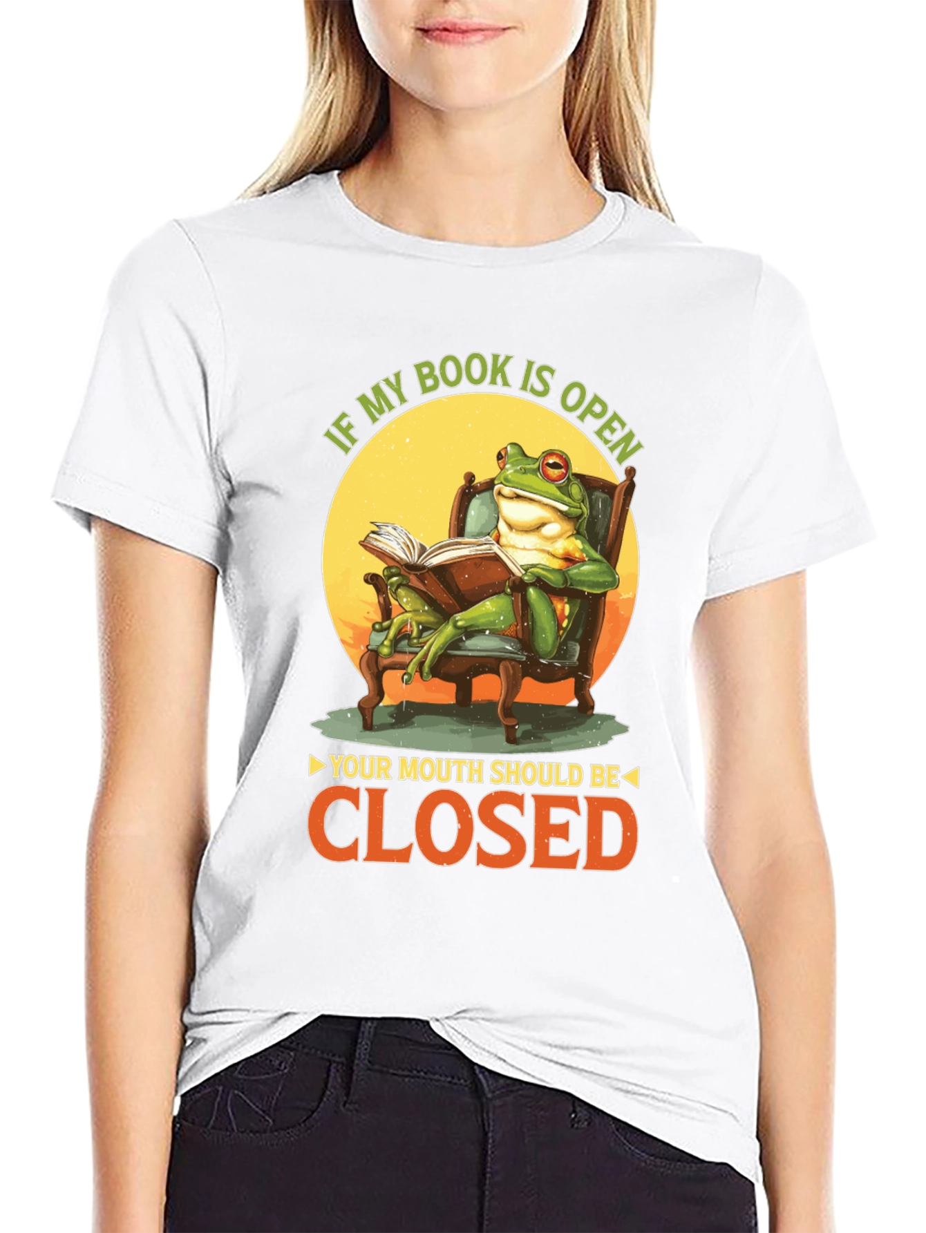Funny Frog Reading Book Graphic T-Shirt