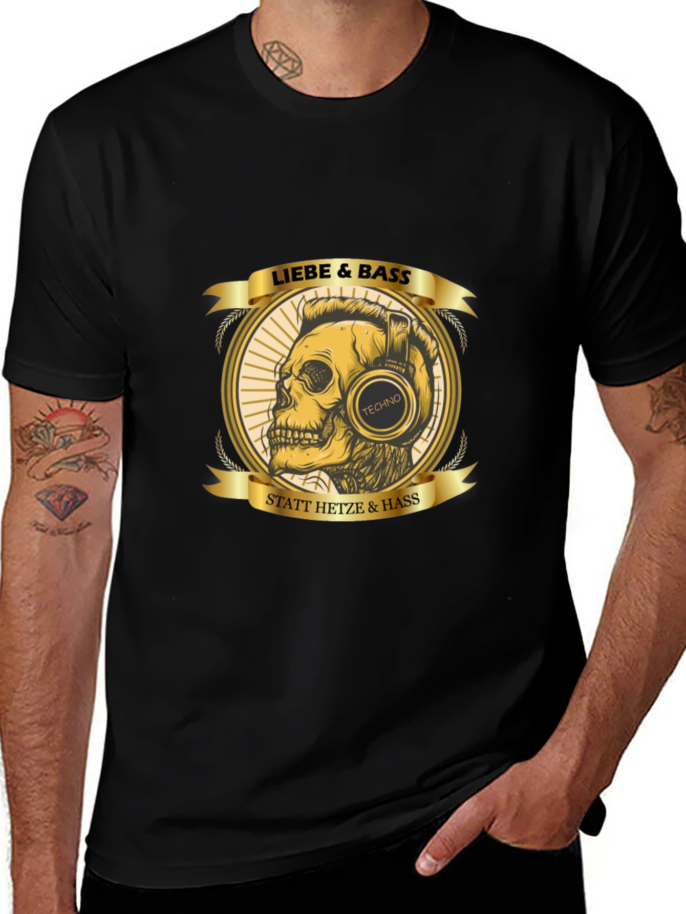 Liebe & Bass Graphic T-Shirt - Skull with Headphones
