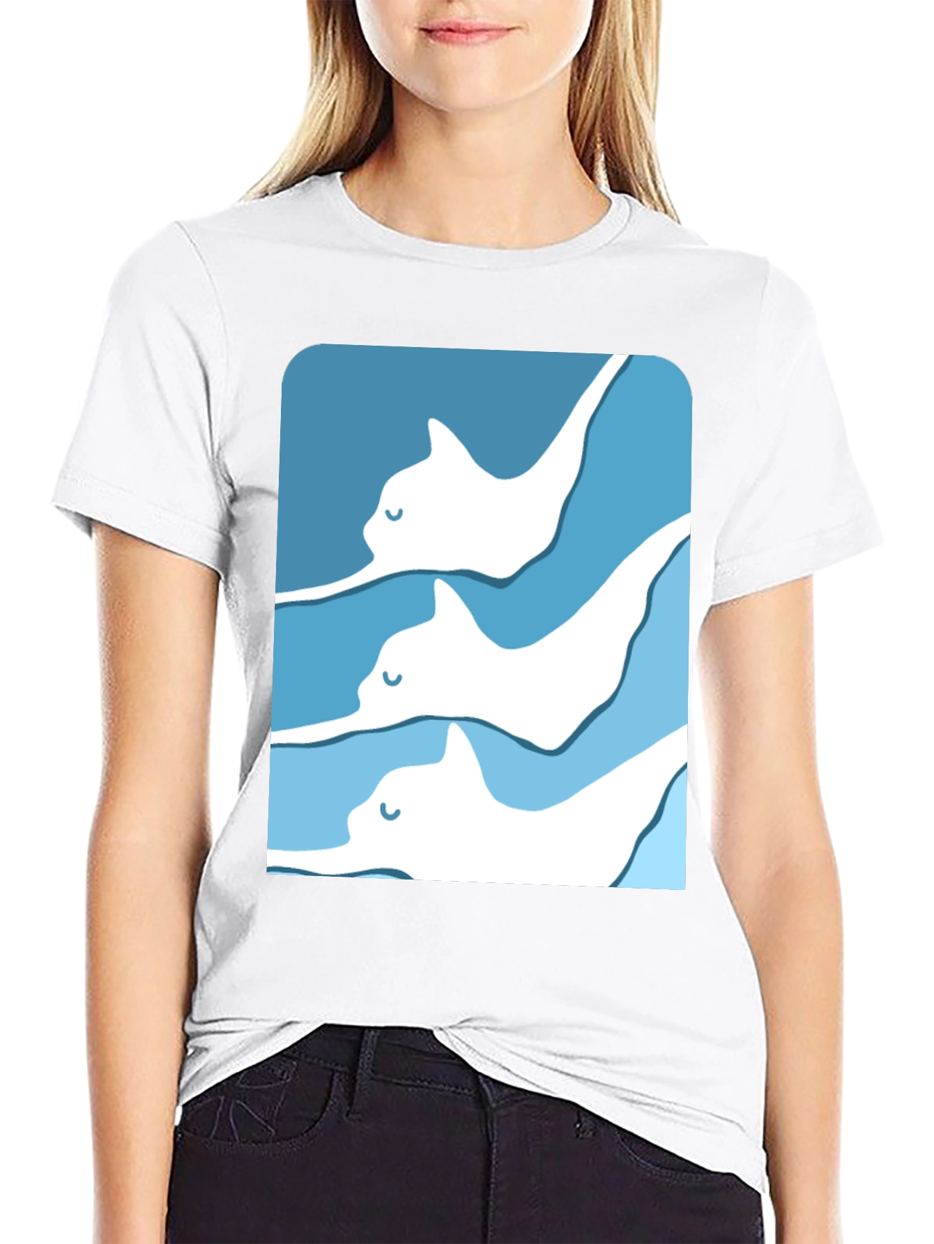 Manta Ray Graphic Tee - Cool Ocean Design T-Shirt