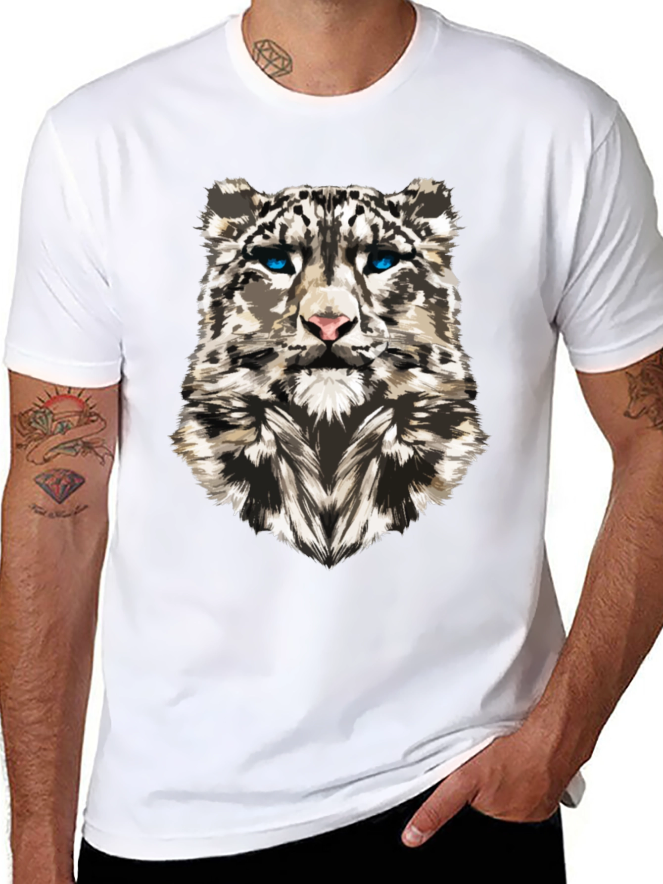 Snow Leopard Graphic Print Black T-Shirt